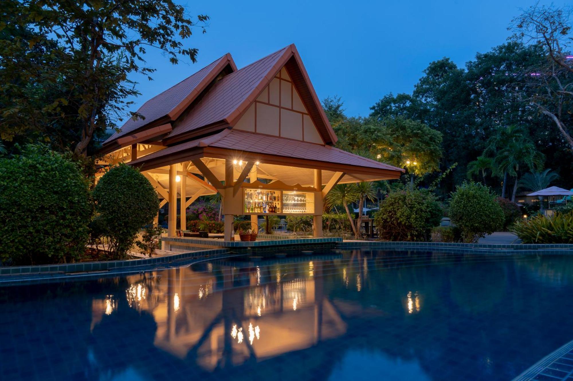 The Green Park Resort Pattaya Exteriör bild